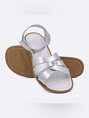 Salt Water Sandals by Hoy Silver Strappy Women's Sandals size 9